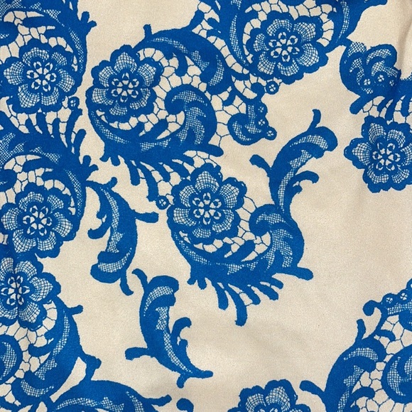 Lulu Lemon Singlet - Picture 2 of 6